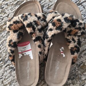 Treasure & Bond Leopard Print Fuzzy Slide Sandals in Tan, Black & Brown